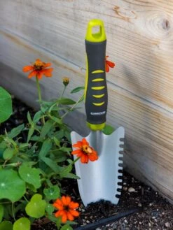 Gardener's Trowel Knife -Gardening Supplies Store 8608660 19471 tif